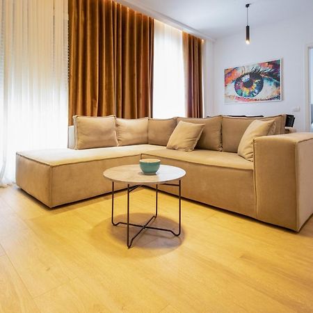Bed and Breakfast Luxury Rooftop 23 Tirana Exteriér fotografie