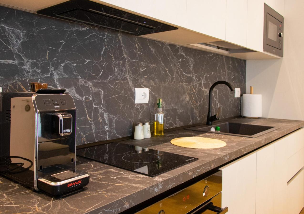 Bed and Breakfast Luxury Rooftop 23 Tirana Exteriér fotografie