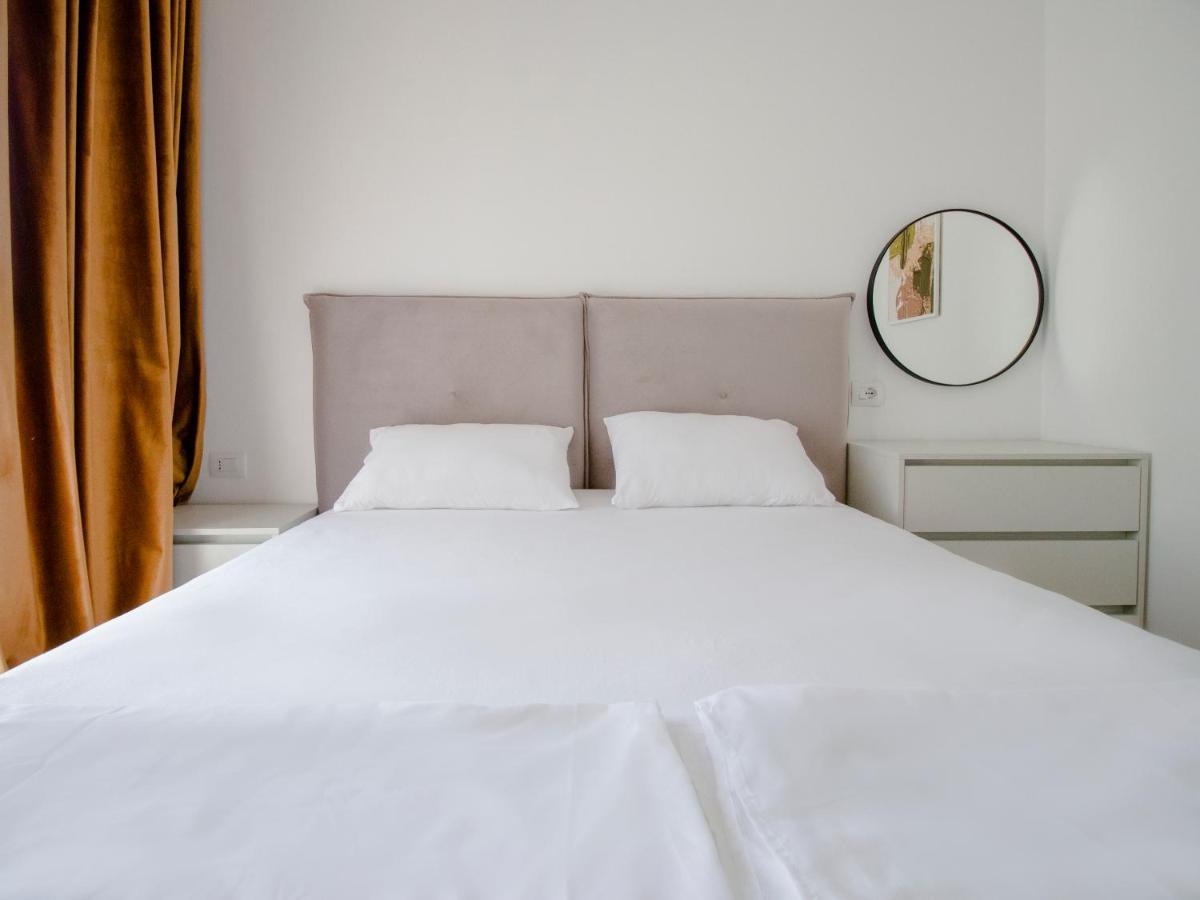 Bed and Breakfast Luxury Rooftop 23 Tirana Exteriér fotografie