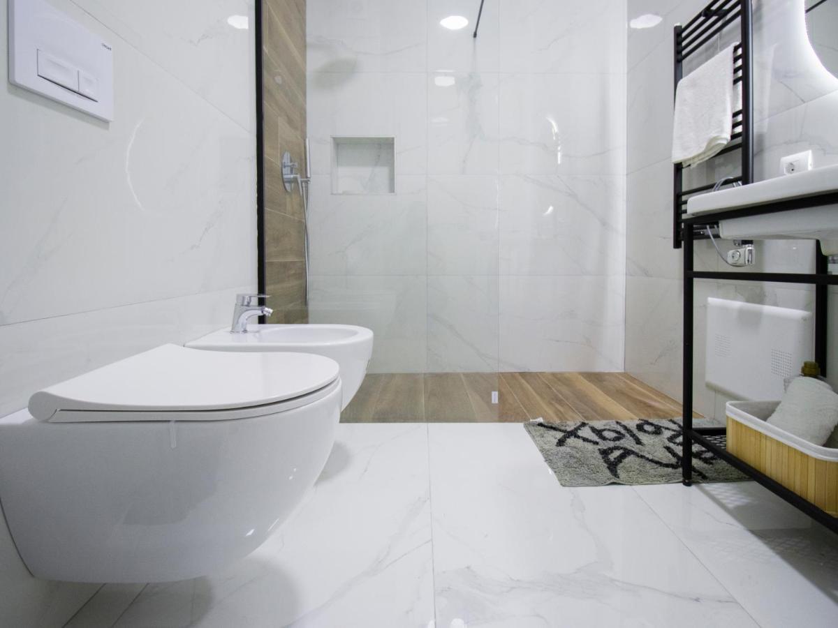 Bed and Breakfast Luxury Rooftop 23 Tirana Exteriér fotografie