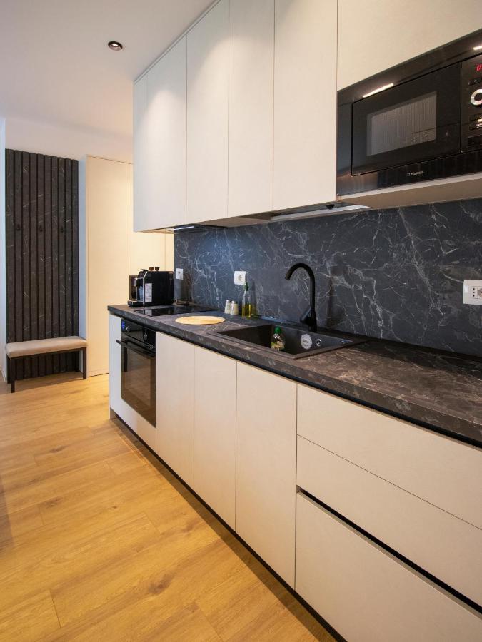Bed and Breakfast Luxury Rooftop 23 Tirana Exteriér fotografie
